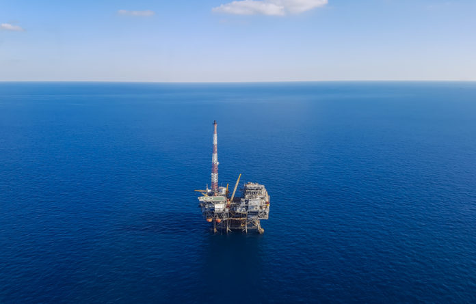 Oil platform