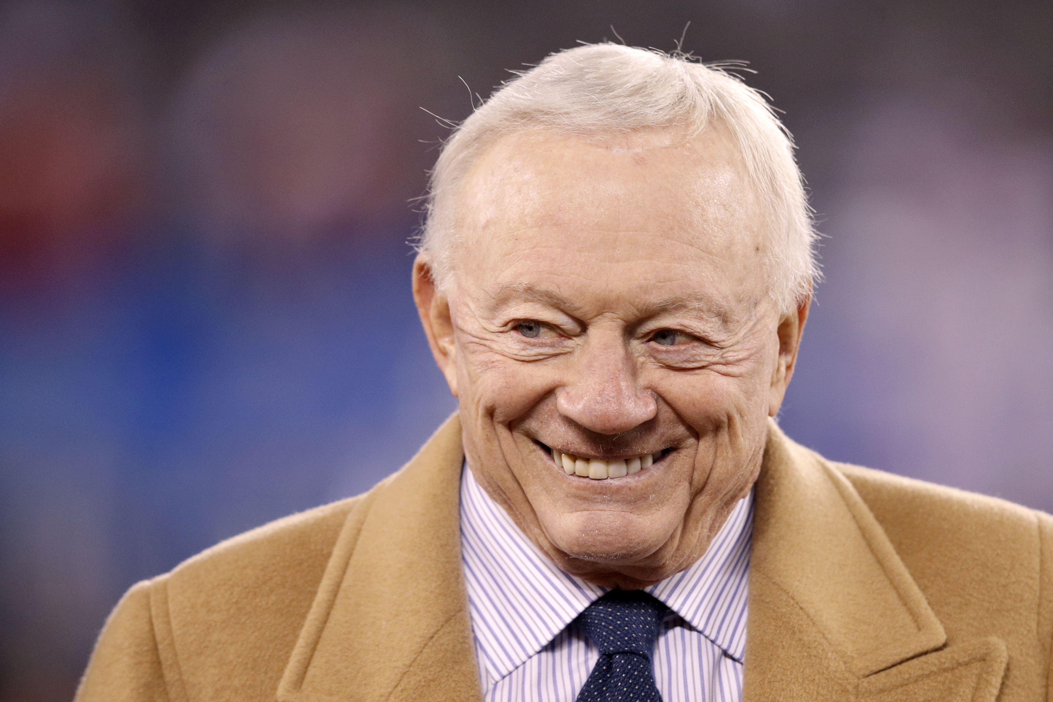 Dallas Cowboys owner eyes 1 billion deal for Louisiana shale assets